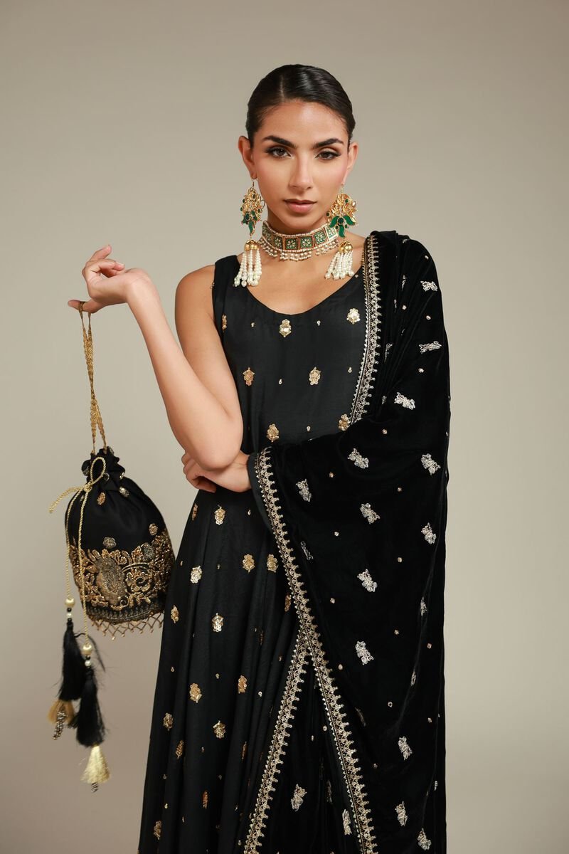 Khaadi Velvet Embroidered Shawl - Off-White