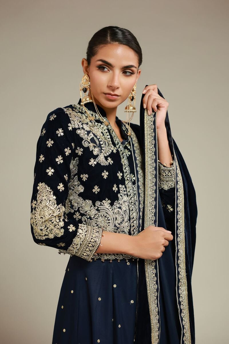 Khaadi Velvet Embroidered Shawl - Grey