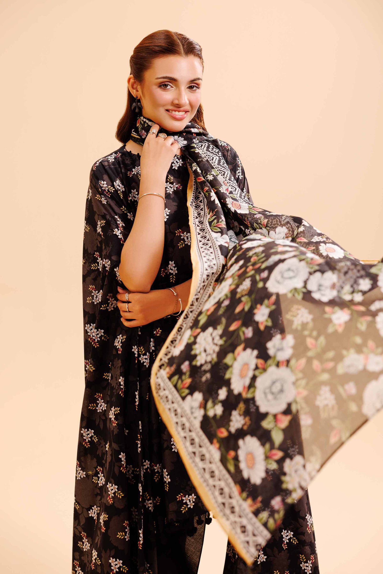 Nishat Linen Printed Cotton Kurta - Black