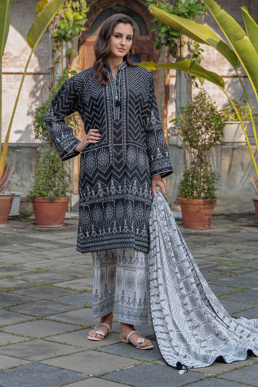 Gul Ahmed Lawn Kurti (Pret) - Grey
