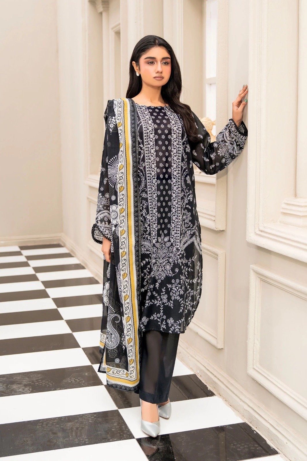 Outfitters 3-Piece Unstitched Lawn Suit - Black